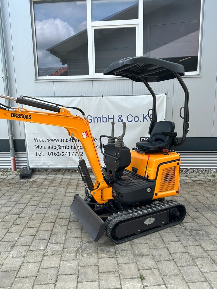 Neufahrzeug Minibagger + Schaufelpaket BK 850 Garantie in Neu Ulm