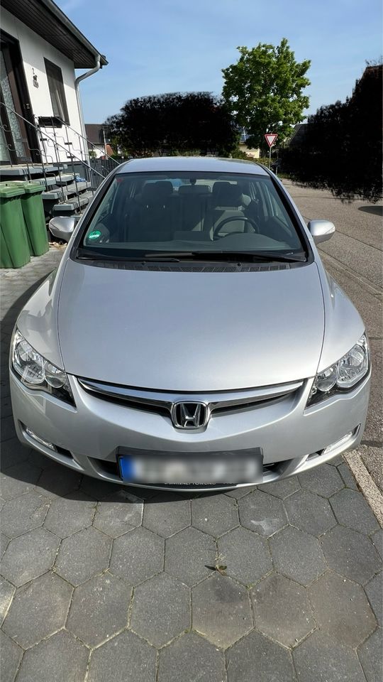 Honda Civic 1.3 Hybrid Typ FD3 in Keltern