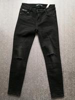 Zara Jeans Hose Jeanshose modern Gr. 36 S schwarz Zara Brandenburg - Oranienburg Vorschau