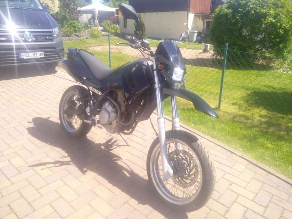 TOP!!! neu lackierte MZ 125 SM Supermoto MuZ (SX RT) A1 Motorrad in Neukirchen/Erzgeb