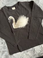 ZARA LA Shirt schwarz Wendepailletten Schwan Federn 140 Hessen - Rimbach Vorschau