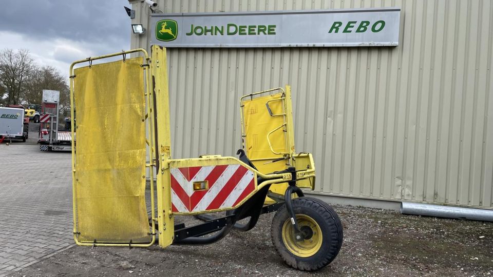 Zusatzfahrwerk für Kemper Maisgebiß in Neuenkirchen-Vörden