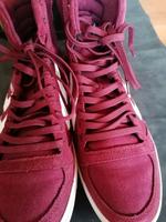 Sneaker Hummel Farbe Rot Größe 41  neuwertig Bayern - Marktleuthen Vorschau