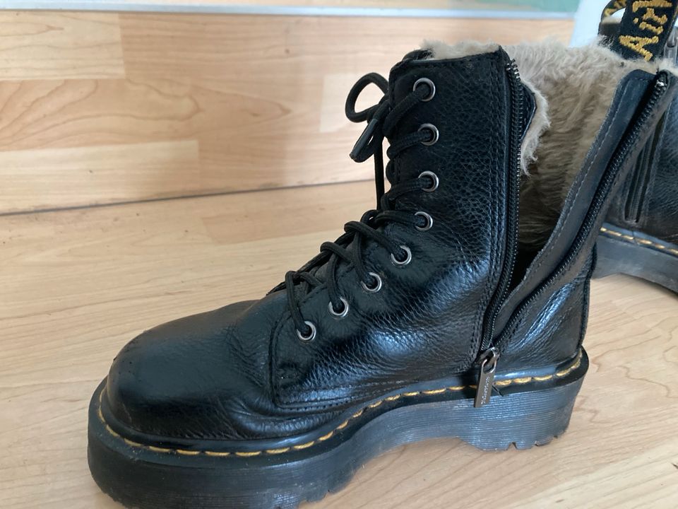 Dr Martens Plateau gefüttert in Hamburg