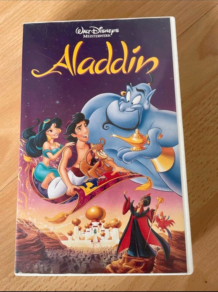 Aladdin VHS in Stuhr