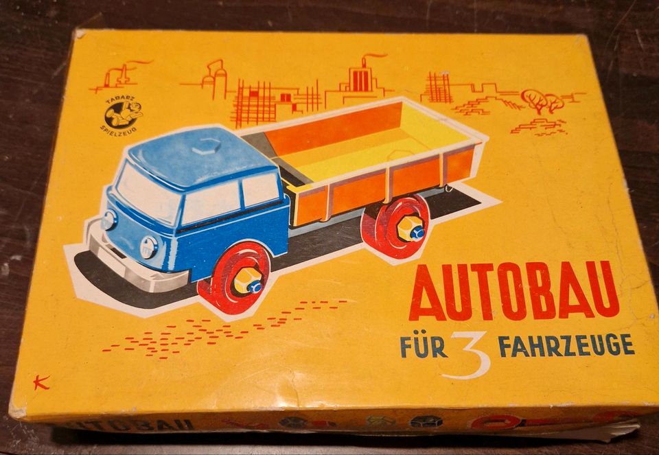 DDR Autobau für 3 Fahrzeuge, VEB Plastspielwaren Tabarz in Münchenbernsdorf