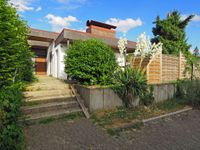 Stadtnahes Wohnen für jung und alt in Bungalow mit moderner Architektur Baden-Württemberg - Kirchheim unter Teck Vorschau