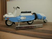 1/24 DDR Atlas Motorrad Moped Zweirad Cezeta 502 mit Anhänger Sachsen-Anhalt - Dessau-Roßlau Vorschau