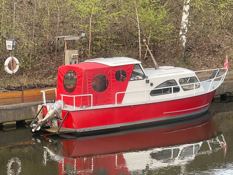 Motoryacht / Kajütmotorboot / Motorboot Außenborder Honda 35PS in Hamburg