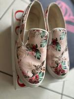 ⭐️GUESS Sneaker/wie NEU⭐️ Baden-Württemberg - Backnang Vorschau