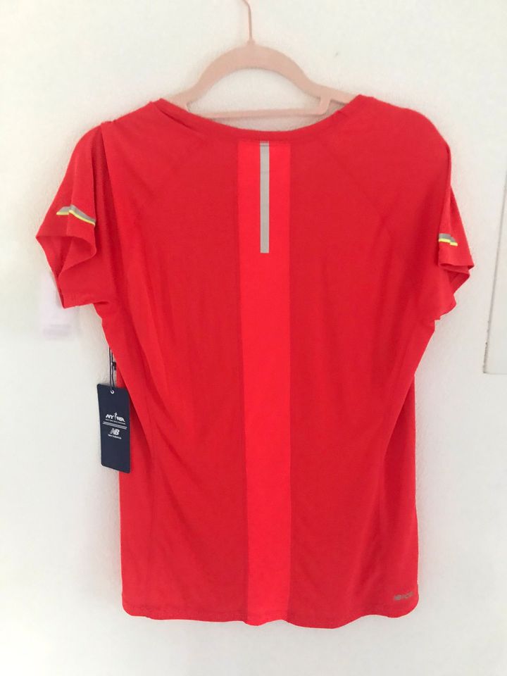 Sport Shirt Korallen rot von New Balance gr L in Rottweil