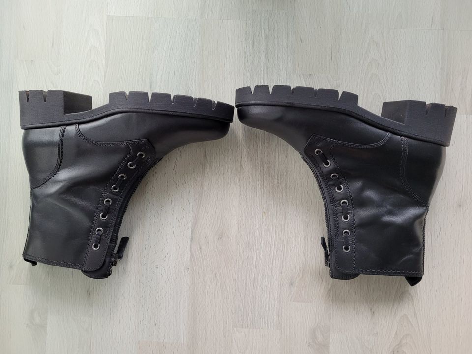 Stiefel aus Leder, Marke Gabor in Oedheim