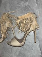 Zara High heels Fransen beige Nude 40 pumps Sandaletten Pumps Nordrhein-Westfalen - Gelsenkirchen Vorschau