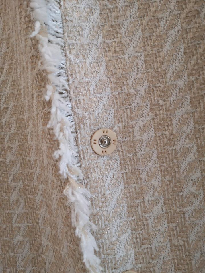 Boucle Mantel creme my twin in Kamp-Lintfort