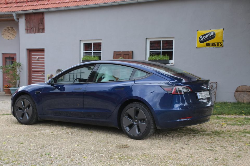 Tesla Model 3 SR+ mieten!! nur 149 € am Tag!! 3 Tage für 299 €!! in Mönchsdeggingen