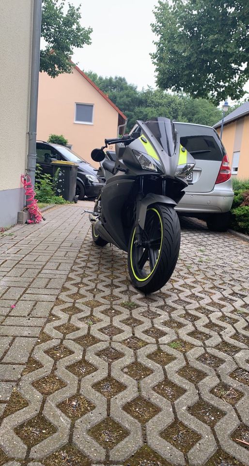 Yamaha yzfr 125 in Rötha