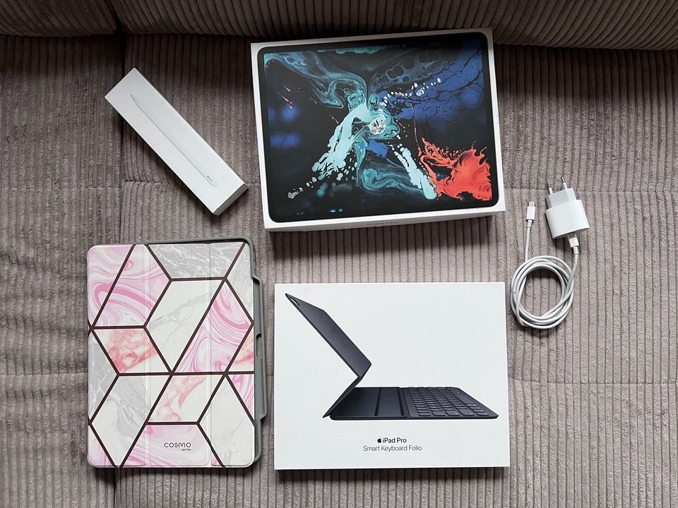 Apple IPad Pro 12.9 Zoll (3. Generation) 64 GB + Zubehör in Burscheid