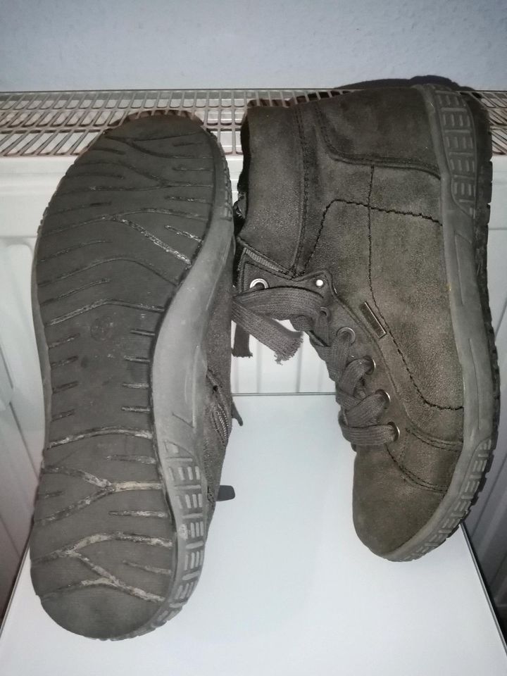 Damen Laufschuhe mit Sumo-Tex Membran, Gr. 38, grau in Neundorf 