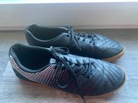 Kipsta Hallenschuhe (Größe 46) Nordrhein-Westfalen - Schwelm Vorschau
