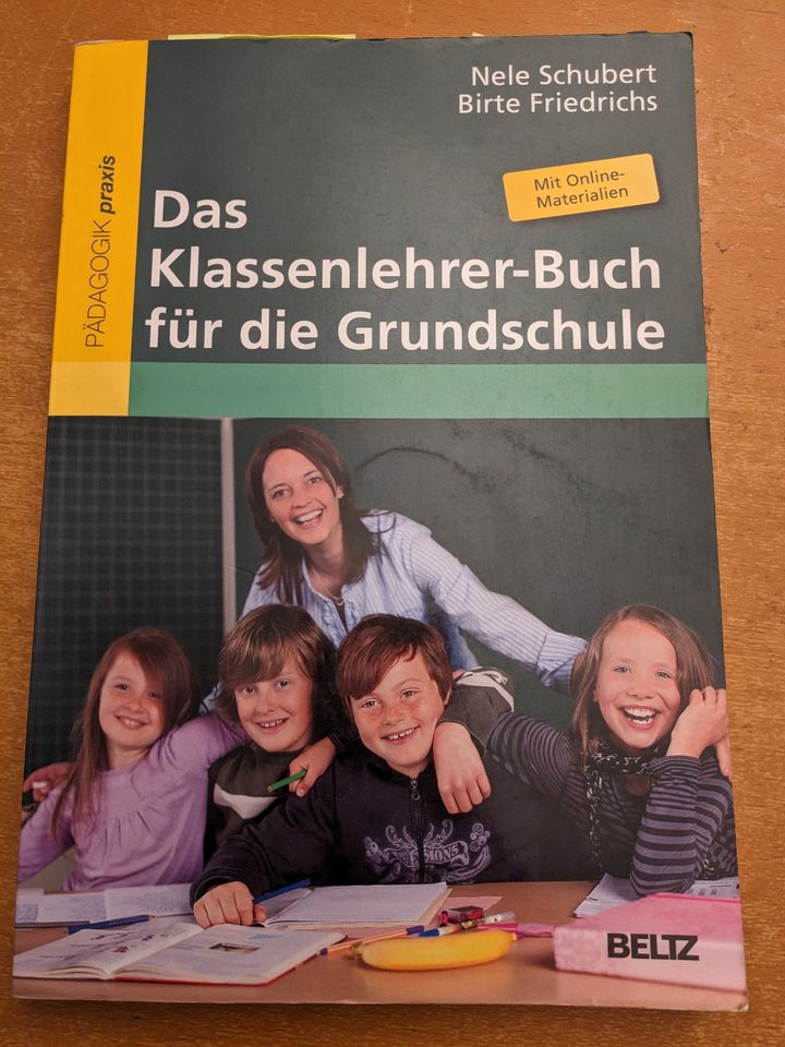 Das Klassenlehrer-Buch für die Grundschule in Köln