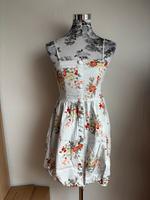 Vero Moda Kleid Sommerkleid Blumen Blumenkleid hell XS Bayern - Würzburg Vorschau