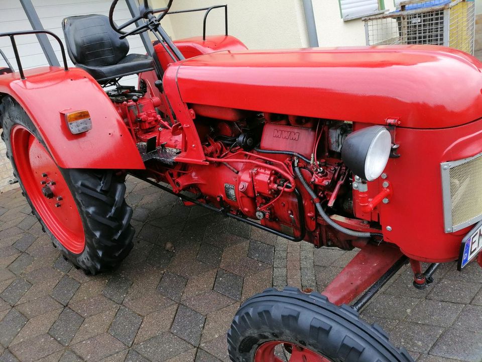 Traktor Bautz AW 240 Oldtimer in Oelsberg