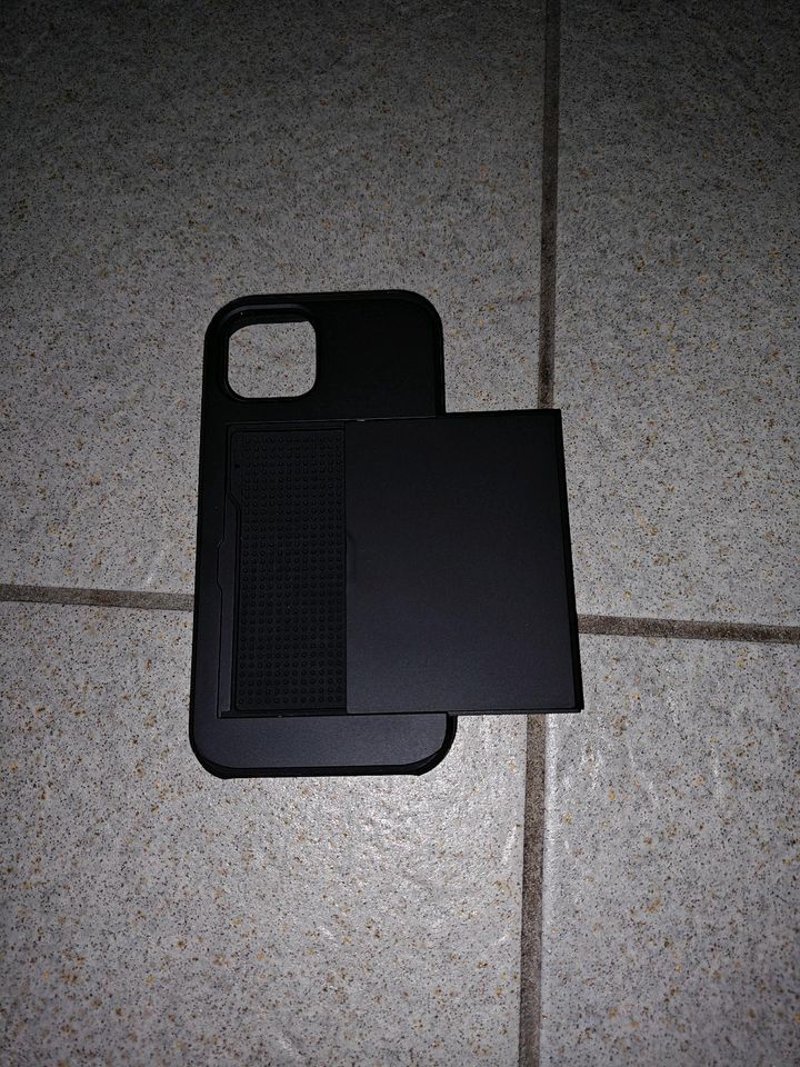 Apple Iphone 15 hülle case Black Schwarz Kartenfach in Notzingen