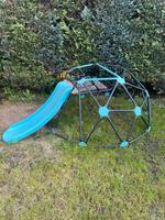 Metall Kletterkugel mit Rutsche 1,60m Leipzig - Schönefeld Vorschau