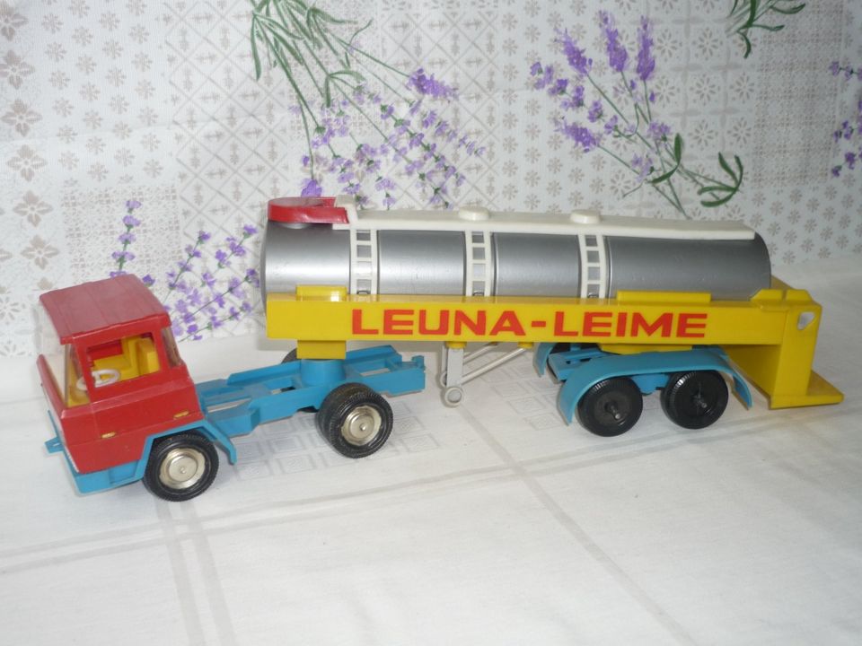 DDR Spielzeug Auto Plaho LKW Leuna-Leime in Dresden