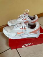 Nike Air Max Bolt, Gr 36,5 Niedersachsen - Gifhorn Vorschau