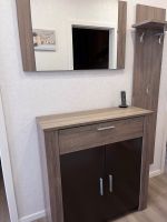 Garderobe gebraucht 3-teilig Holzoptik Kommode Schrank Spiegel Niedersachsen - Westoverledingen Vorschau