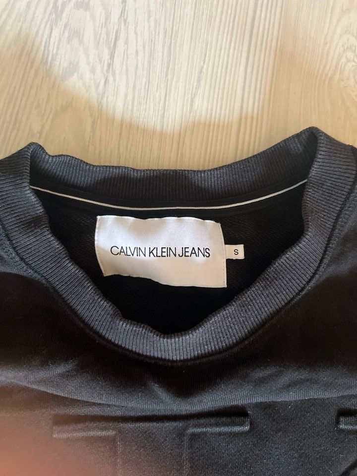 Calvin Klein Vintage Sweater in Wolfhagen 