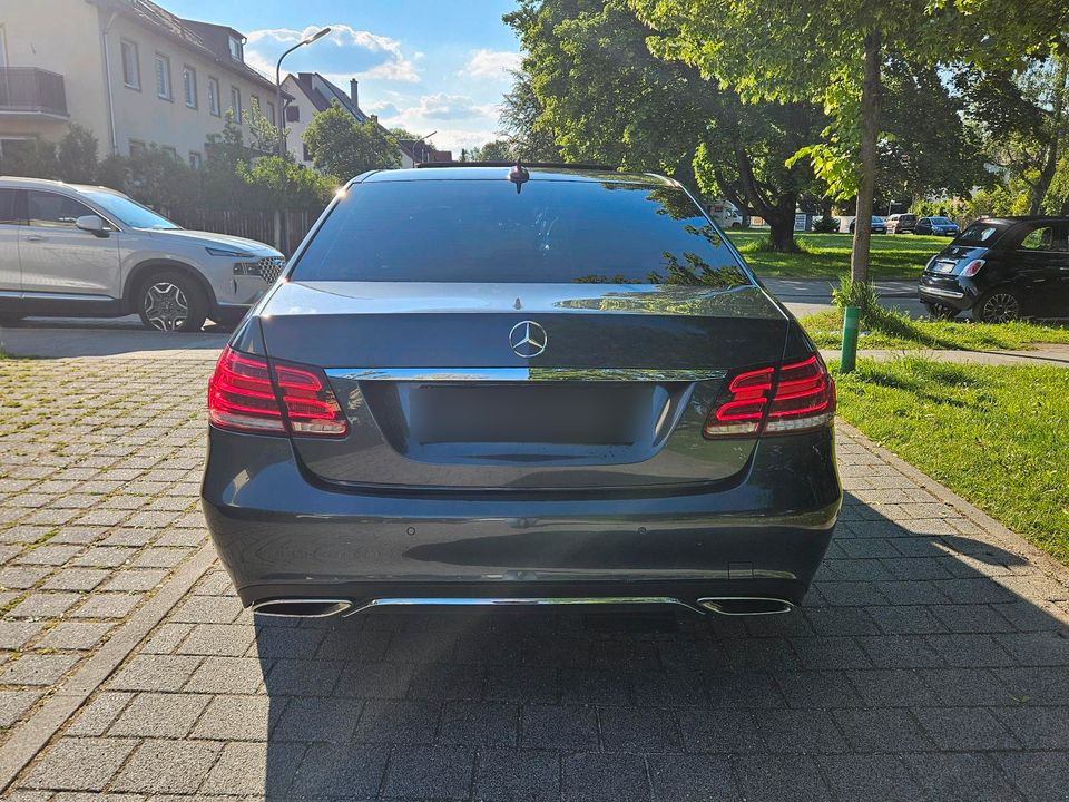 Mercedes E200d Aut. Navi Leder LED Schiebedach in München