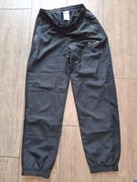 Nike Trainingshose, schwarz, Größe 158-170 Hessen - Hohenstein Vorschau