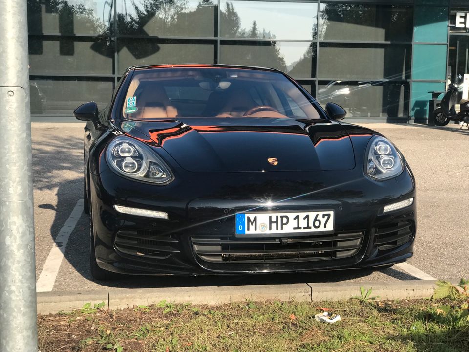 Porsche Panamera Diesel Sport Chrono 20“ Bi-Xenon in München