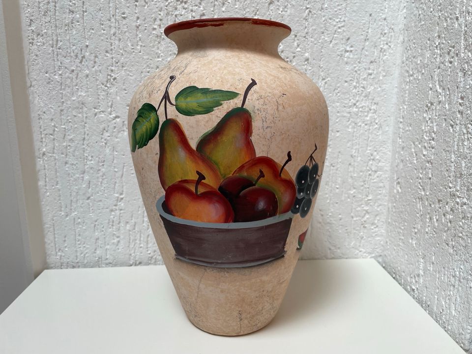 Terrakotta Vase in Bochum