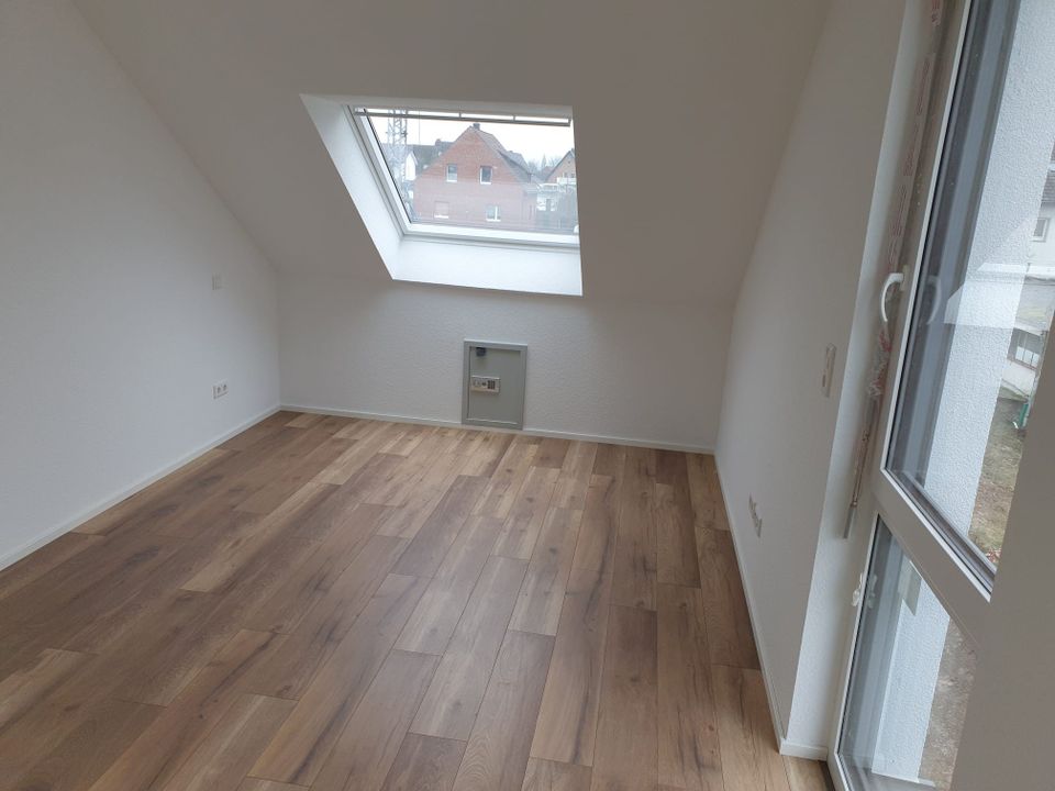 Wohnen über den Dächern - Neue Penthouse-Wohnung mit großer Loggia in Südausrichtung, 79qm in Enger