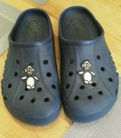 Original Crocs in Größe 35/36 M4W6 blau Schleswig-Holstein - Bargfeld-Stegen Vorschau