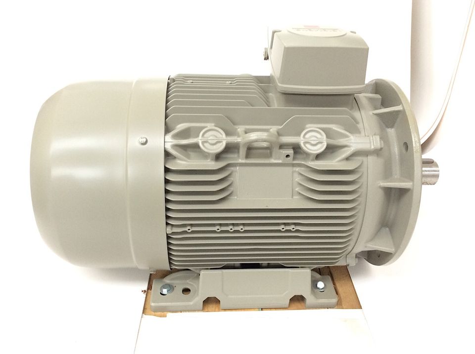 Siemens 3ph Motor 1AV3182B 1LE10031EB234JB4-Z 17.7 kW 1470 r/min in Korschenbroich