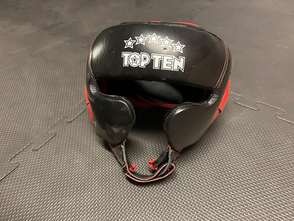 TopTen Kopfschutz Boxen / Kickboxen / Muay Thai in Sarstedt