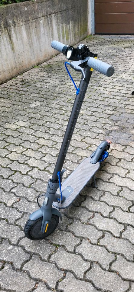 Xiaomi Mi 3 E-scooter. in Bad Kissingen