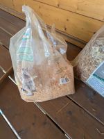 Haustier Wiesenheu und Einstreu zu verschenken Bayern - Hunderdorf Vorschau