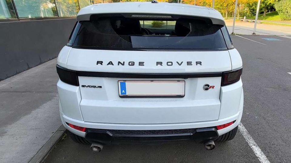 Range Rover SVR Evoque Sport Velar Jaguar Emblem Logo Aufschrift in Passau