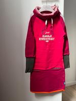 Ninni Vi Sweatkleid Gr. 110-116 Rot sportlich Bayern - Eching (Kr Freising) Vorschau