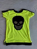 T-Shirt Pailletten Gr. 116 Totenkopf Jungs Jungen neon gelb Brandenburg - Velten Vorschau