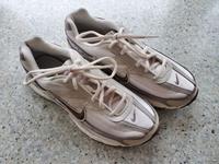 Freizeitschuh NIKE weiß Damen Gr. 8,5 Bayern - Lindenberg im Allgäu Vorschau