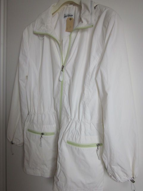 Sommerjacke Jacke Gr. 40 weiss neuwertig in Tappendorf