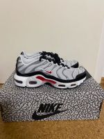 Nike Air Max Plus 'Photon Dust Varsity Red' EU 38.5 Baden-Württemberg - Reutlingen Vorschau