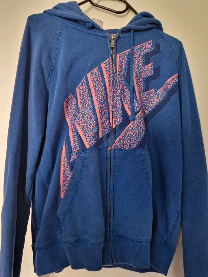 Nike Sweatjacke in Bad Salzdetfurth