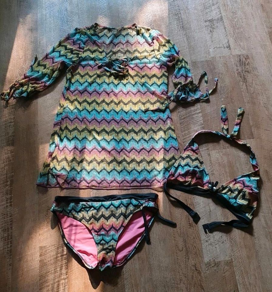 Bikini Set Strandbluse Größe M  TOP in Dinslaken